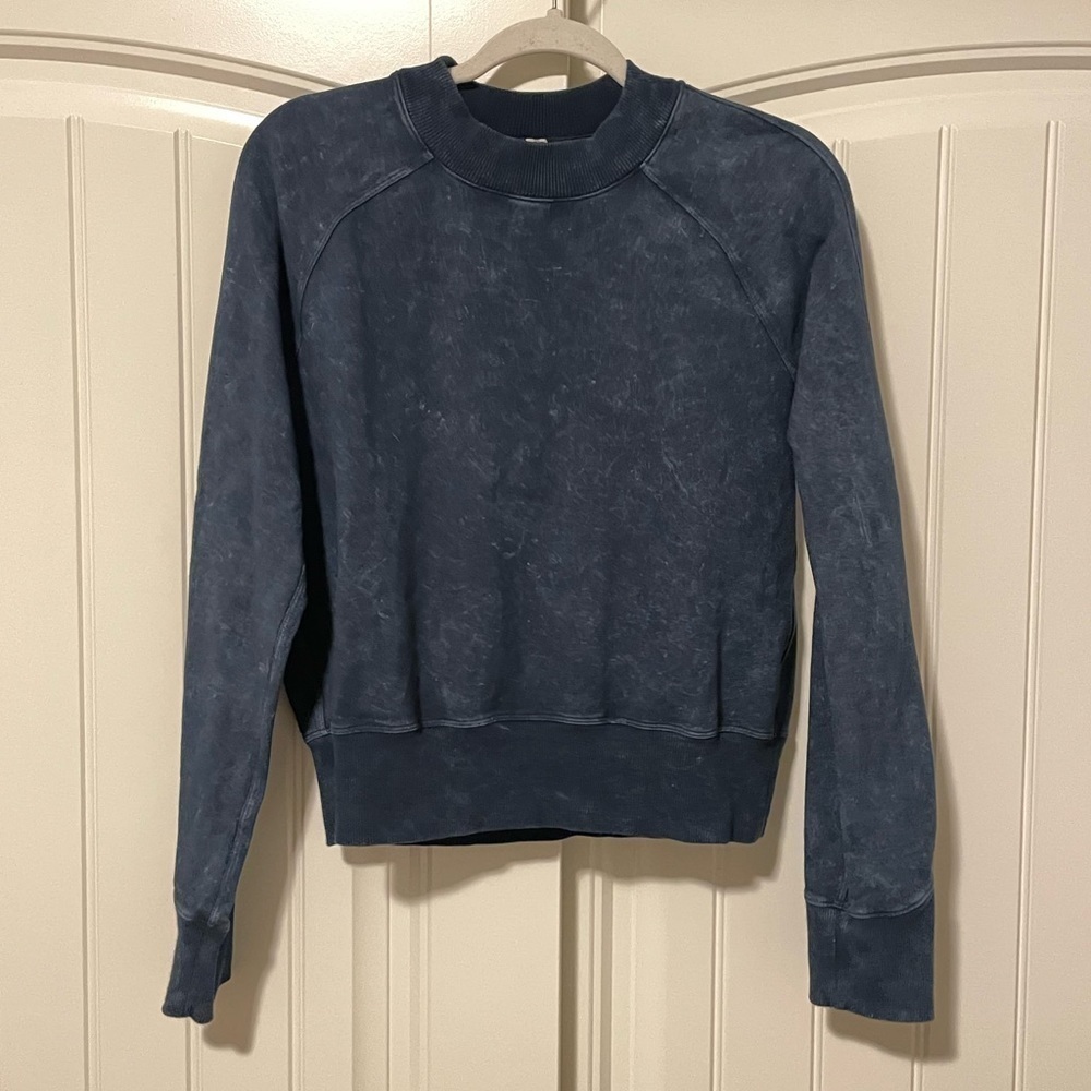 Lululemon Ready to Roll Crew Dye Acid Rubber Dye True Navy sweatshirt size 4